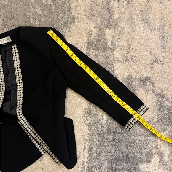 Tahari Black Jacket with Pearl White Trim - Picture 9 of 9